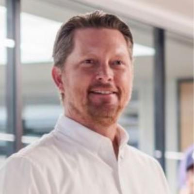 Steve Houghland headshot